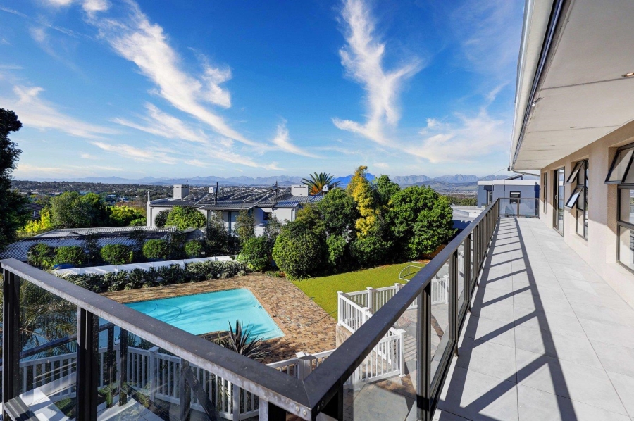 4 Bedroom Property for Sale in Welgemoed Western Cape